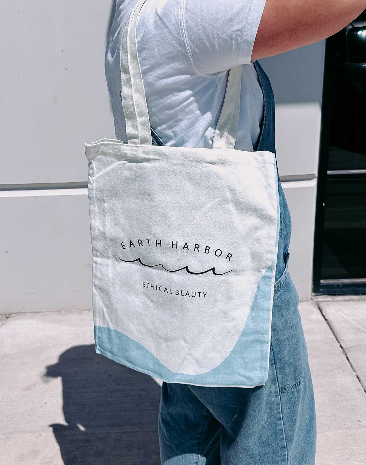 EARTH HARBOR Canvas Tote - Earth Harbor Naturals